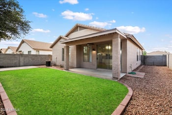 8825 65th Dr, Glendale, AZ 85302