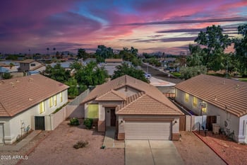 8825 65th Dr, Glendale, AZ 85302