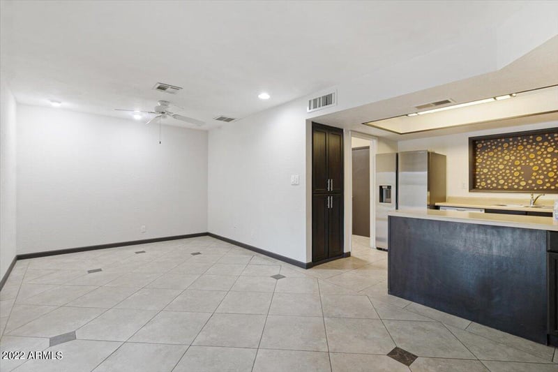 8825 Kalil Dr, Scottsdale, AZ 85260