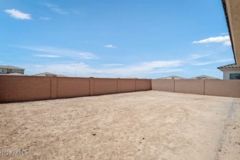 8825 Vermont Ave, Glendale, AZ 85305