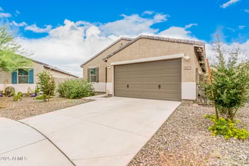 8827 67th Dr, Laveen, AZ 85339