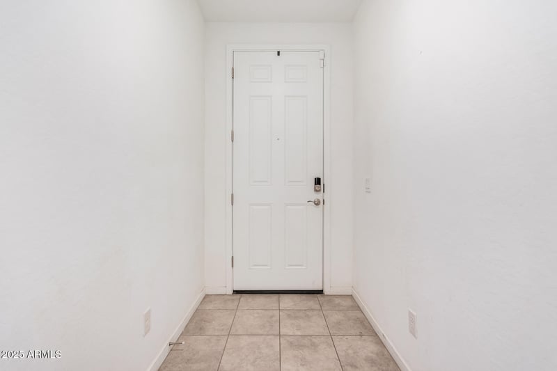 8827 67th Dr, Laveen, AZ 85339