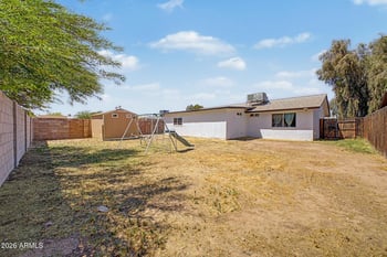 8827 Heatherbrae Dr, Phoenix, AZ 85037