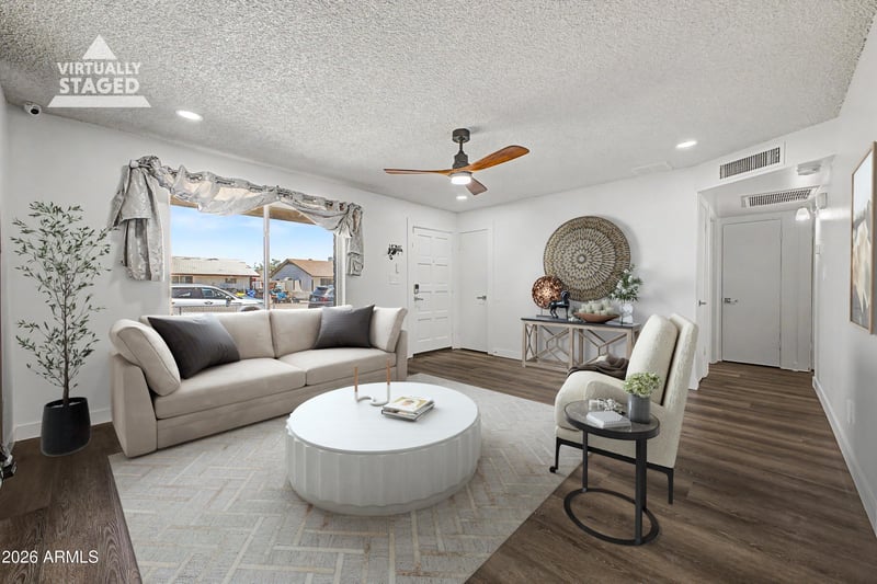 8827 Heatherbrae Dr, Phoenix, AZ 85037