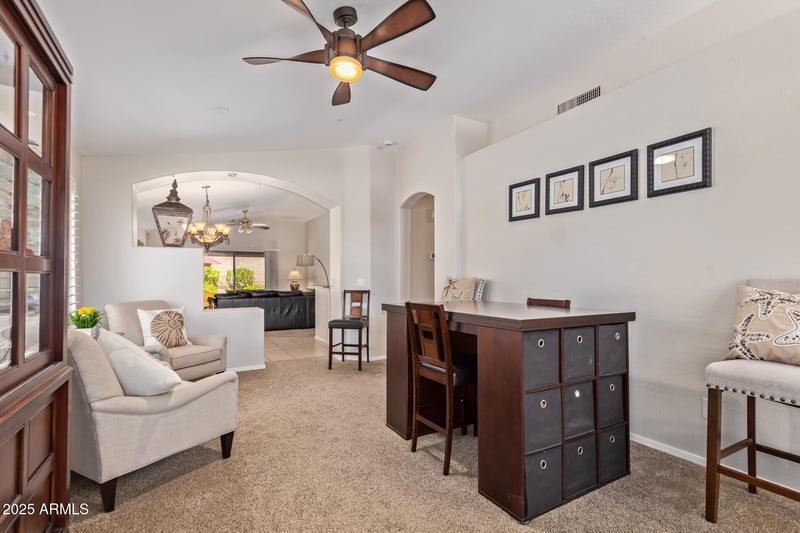 8828 Fountain St, Mesa, AZ 85207