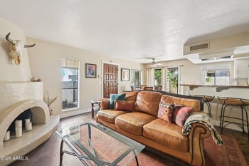 8829 S 48th St #1, Phoenix, AZ 85044