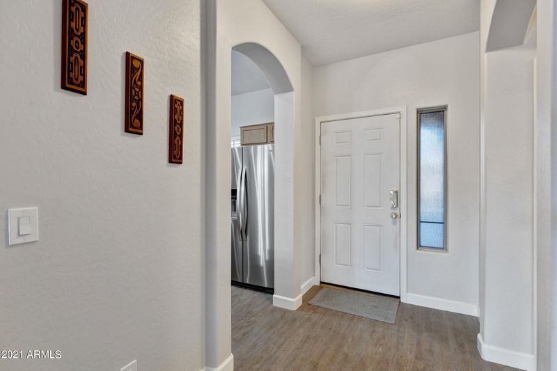 883 E Savannah Dr, Chandler, AZ 85225