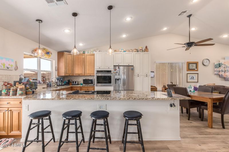883 W 13th Ave, Apache Junction, AZ 85120