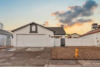 8830 Saint John Rd, Peoria, AZ 85382