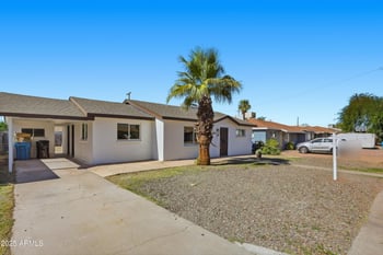 8832 30th Ave, Phoenix, AZ 85051