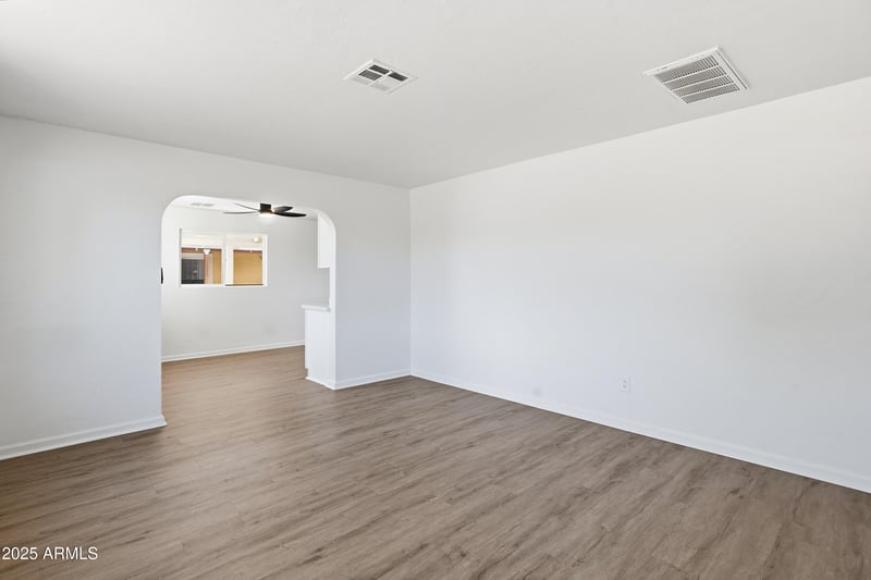 8832 30th Ave, Phoenix, AZ 85051