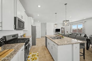 8832 Albeniz Pl, Tolleson, AZ 85353