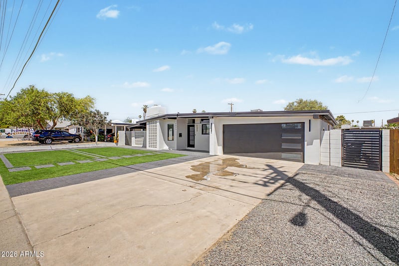 8833 N 39th Ave, Phoenix, AZ 85051