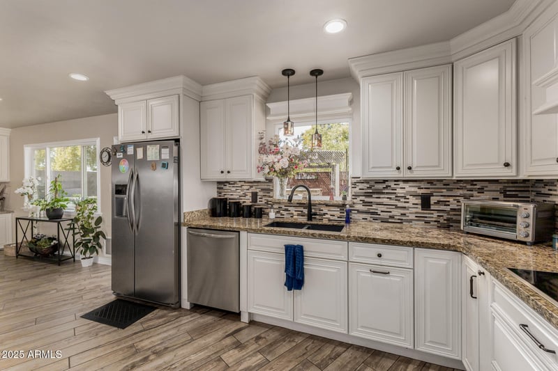 8834 Osborn Rd, Phoenix, AZ 85037