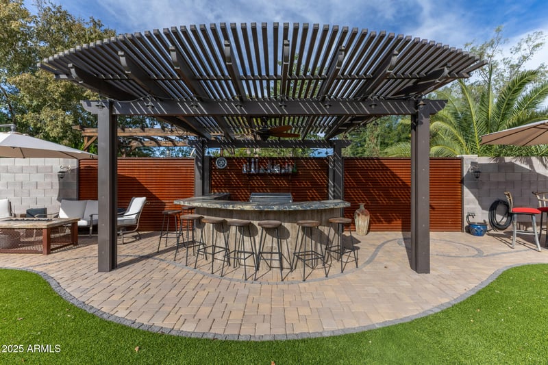 8834 Osborn Rd, Phoenix, AZ 85037