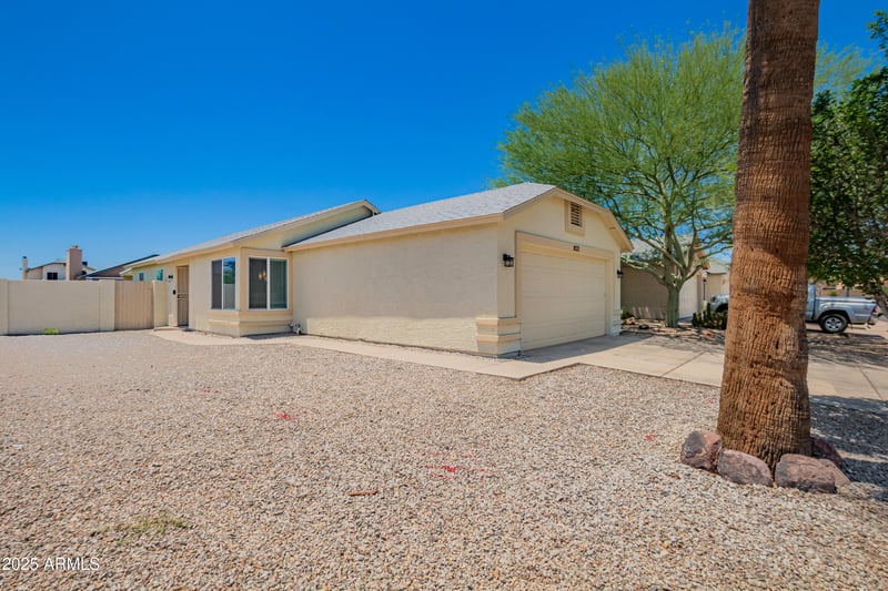 8835 John Cabot Rd, Peoria, AZ 85382