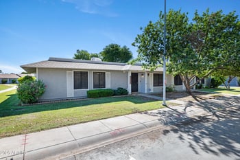 8835 New World Dr, Glendale, AZ 85302