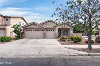 8837 Midway Ave, Glendale, AZ 85305