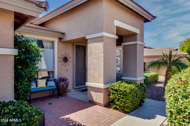 8837 W Runion Dr, Peoria, AZ 85382