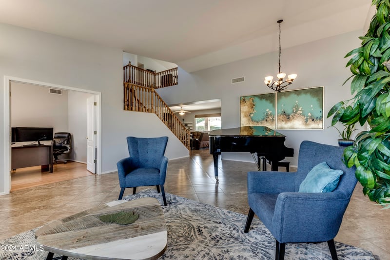 8837 W Runion Dr, Peoria, AZ 85382