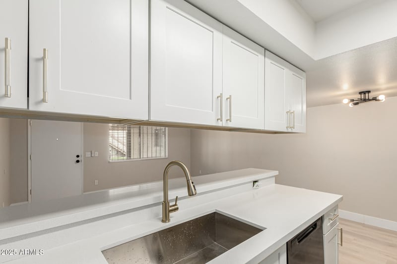 8838 8th St #B12, Phoenix, AZ 85020