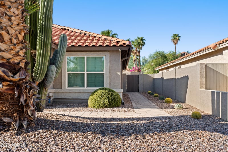 8838 Dahlia Dr, Scottsdale, AZ 85260