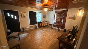 8838 N 2nd St, Phoenix, AZ 85020