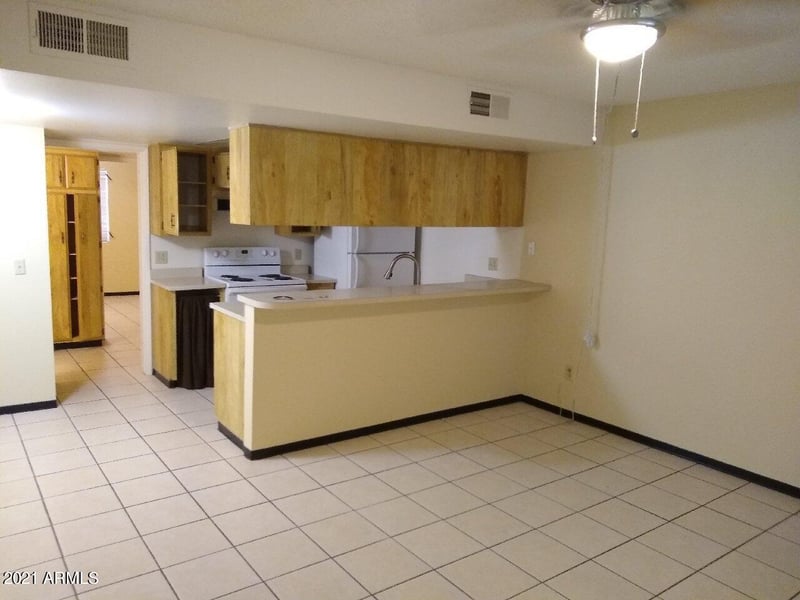 8838 N 8th St #103, Phoenix, AZ 85020