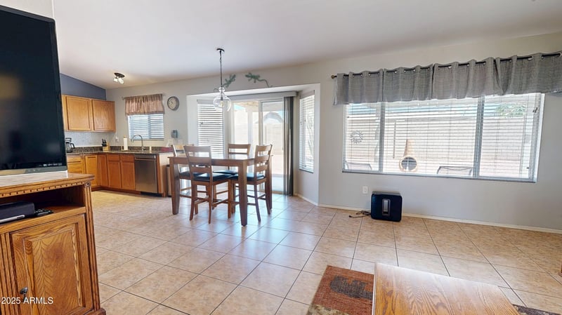 884 15th Ave, Apache Junction, AZ 85120