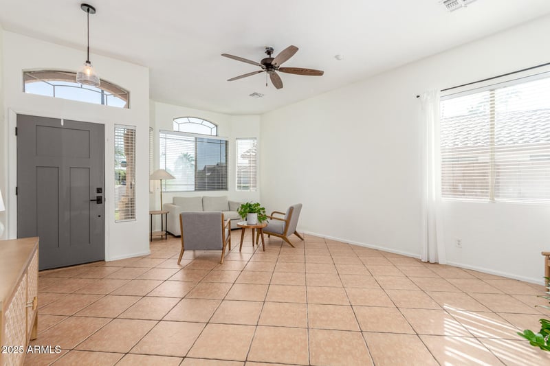 884 Jacob St, Gilbert, AZ 85296