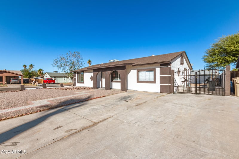 8840 Desert Cove Ave, Peoria, AZ 85345