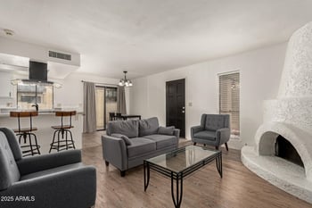 8841 48th St #1, Phoenix, AZ 85044