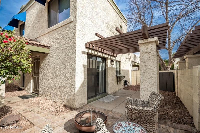 8841 48th St #1, Phoenix, AZ 85044