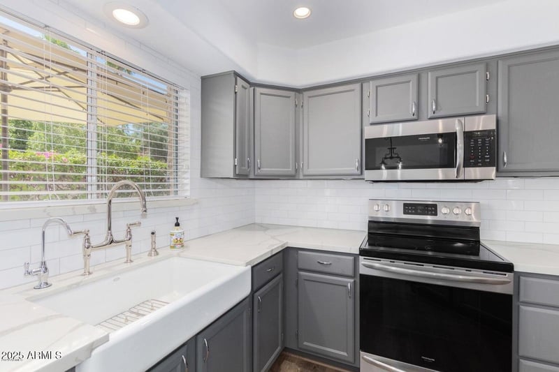 8841 51st St #1, Phoenix, AZ 85044