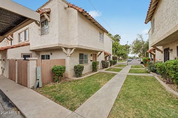 8841 12th Pl, Phoenix, AZ 85020
