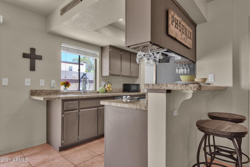 8841 S 48th St #3, Phoenix, AZ 85044