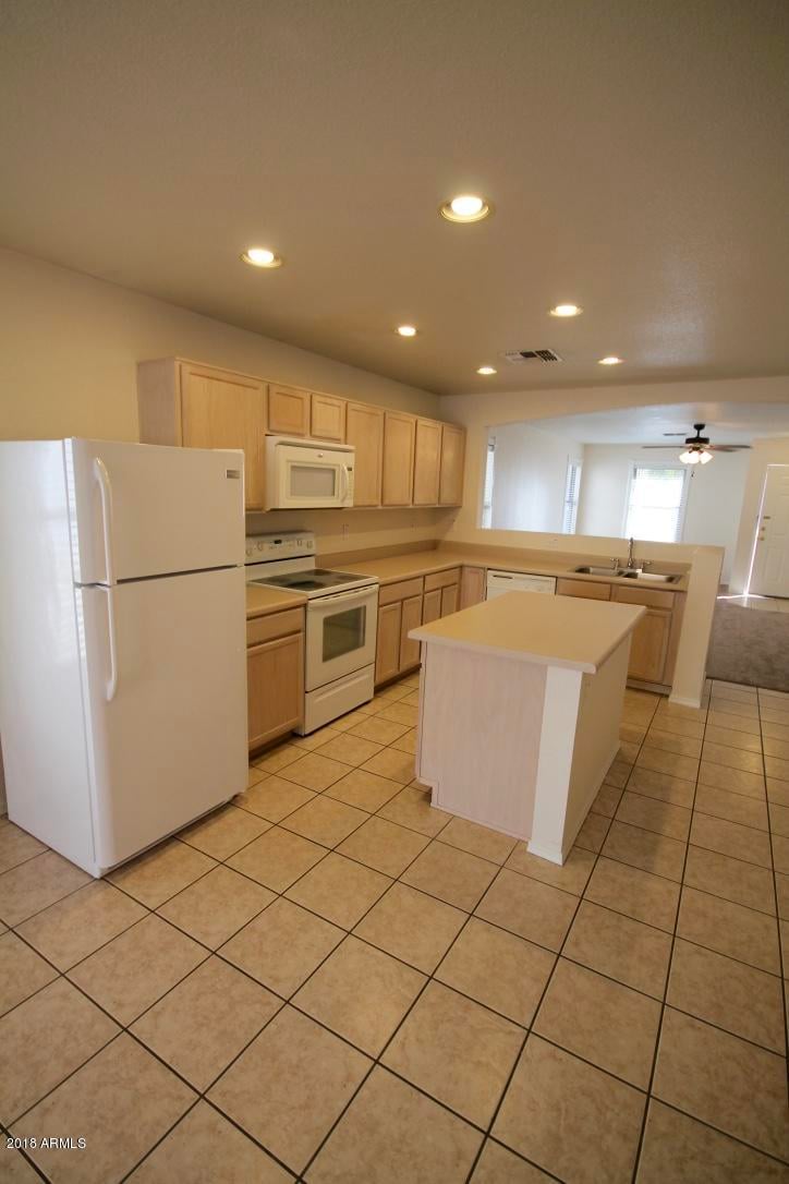 8842 E Portobello Ave, Mesa, AZ 85212