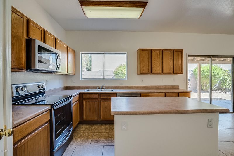 8844 E Pampa Ave, Mesa, AZ 85212