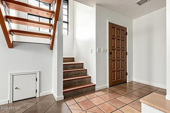 8844 51st St #2, Phoenix, AZ 85044