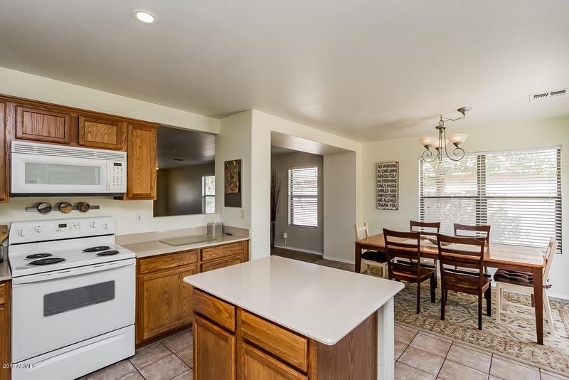 8845 S 11th Pl, Phoenix, AZ 85042