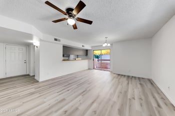 8847 8th St #205, Phoenix, AZ 85020