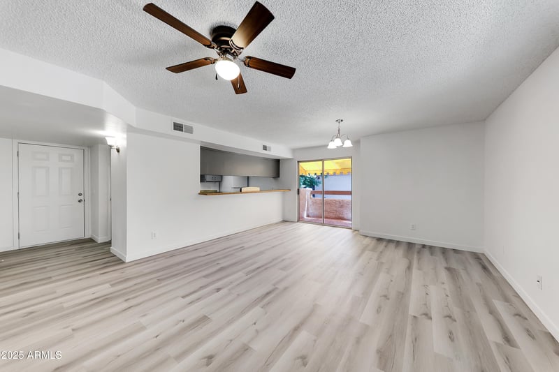 8847 8th St #205, Phoenix, AZ 85020