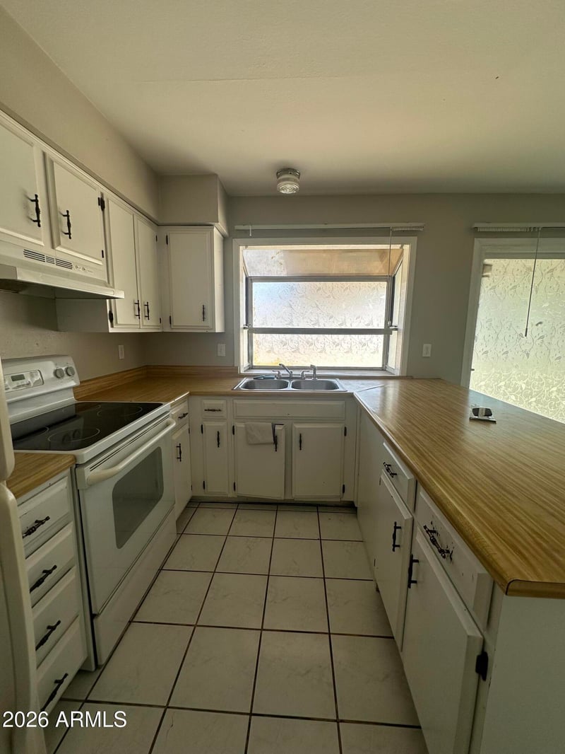 8847 W Weldon Ave, Phoenix, AZ 85037