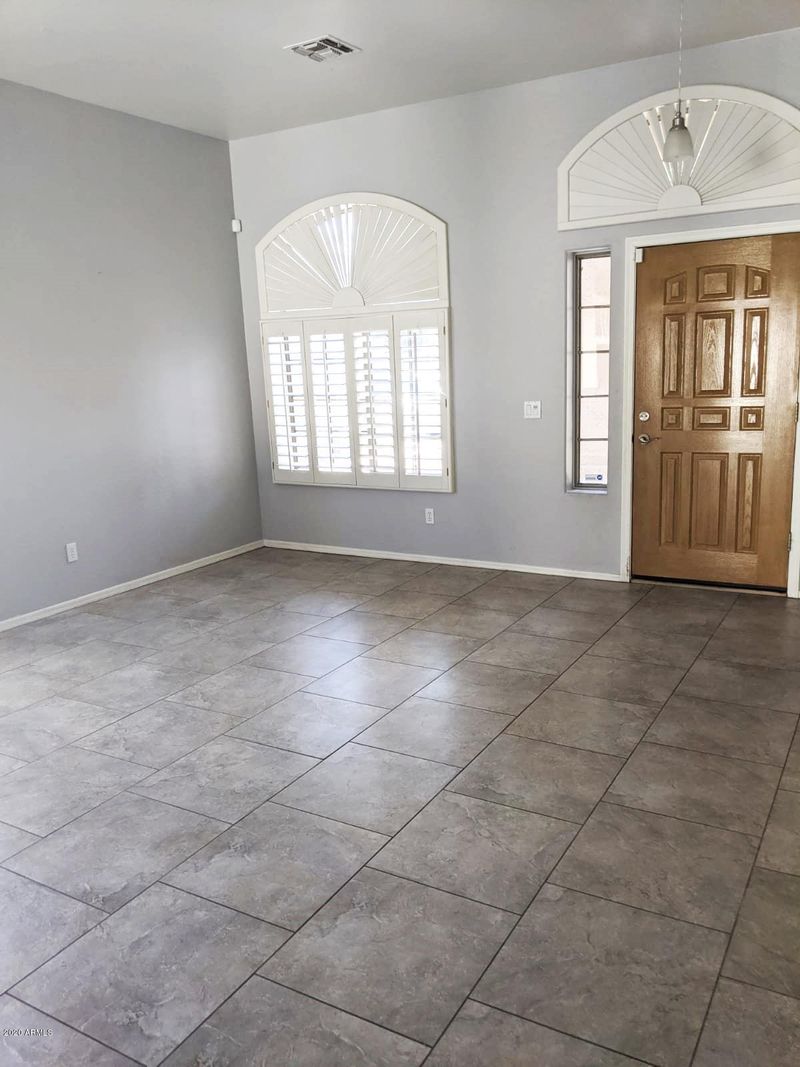 885 S Honeysuckle Ln, Gilbert, AZ 85296
