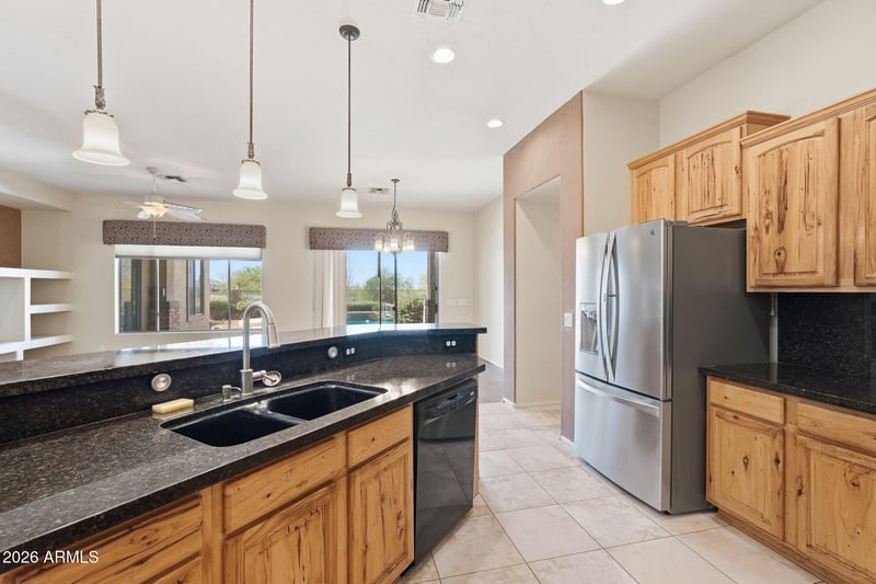 8851 E Norwood St, Mesa, AZ 85207
