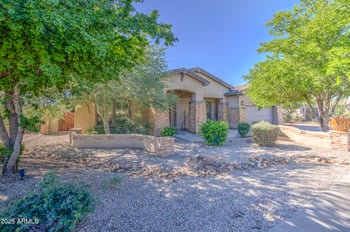 8851 Norwood St, Mesa, AZ 85207