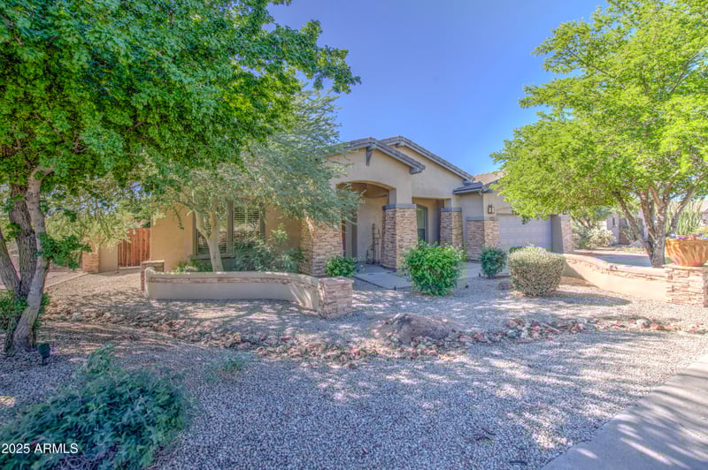 8851 Norwood St, Mesa, AZ 85207