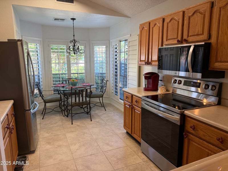 8853 Charter Oak Dr, Scottsdale, AZ 85260