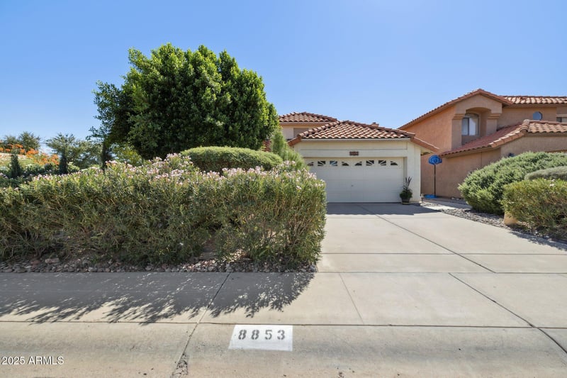 8853 Charter Oak Dr, Scottsdale, AZ 85260