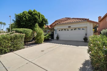 8853 Charter Oak Dr, Scottsdale, AZ 85260